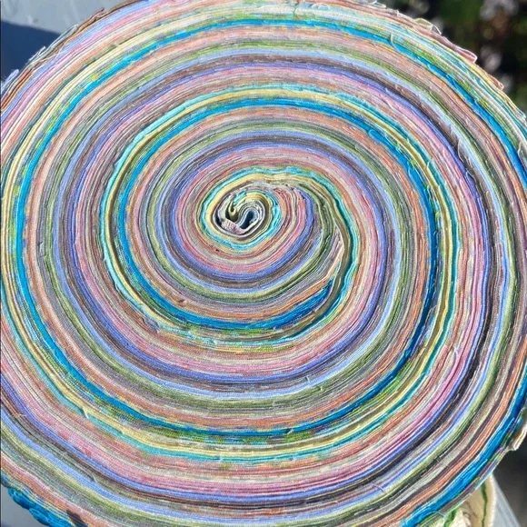 FABRIC ISLAND BATIK Strip-tease Bun FABRIC 40 pcs Honeysuckle NWT - Picture 8 of 9